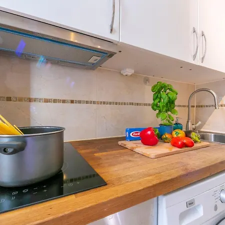 Segurane Apartment